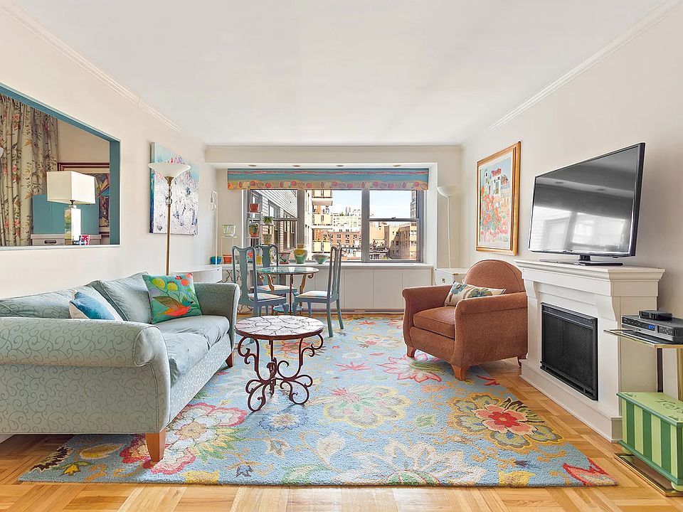1st image of 15 W 72nd St APT 10H