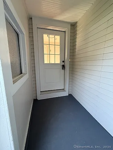 818 Burbank Ave — Photo 10