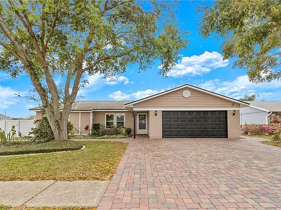 2nd image of 1401 Piney Branch Cir