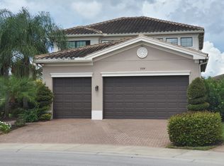 3164 Pacific Dr, Naples, FL 34119