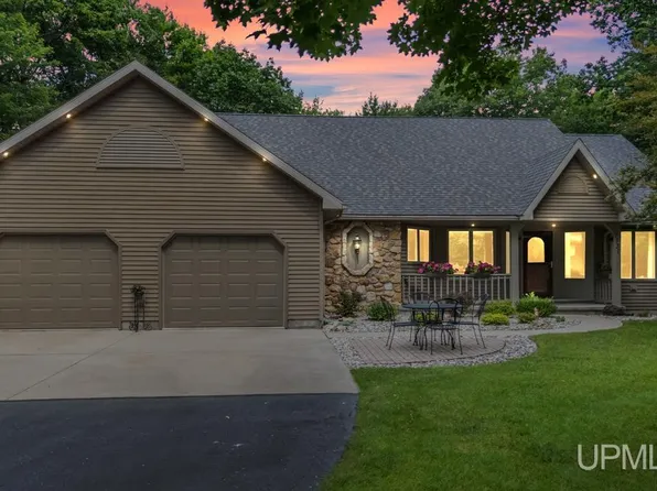 7731 Summit 19.55 Dr, Gladstone, MI 49837