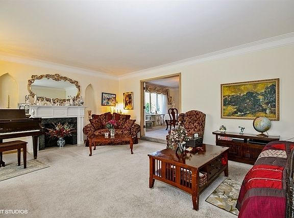 3rd image of 9246 S Keeler Ave
