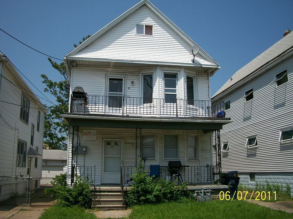 1st image of 45 Holmes St