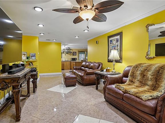 3rd image of 5043 Charmes Ct