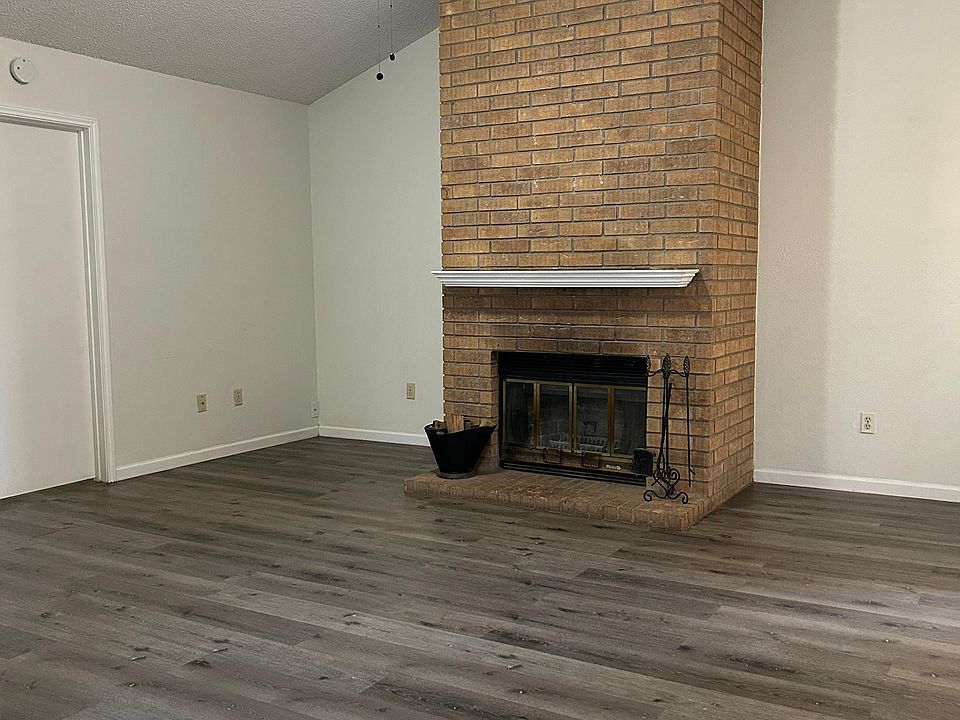 1st image of 720 Woodland Ct #720WOODLAND