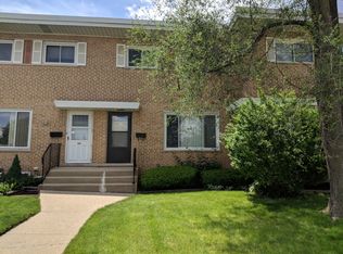 68 N Albert St, Mount Prospect, IL