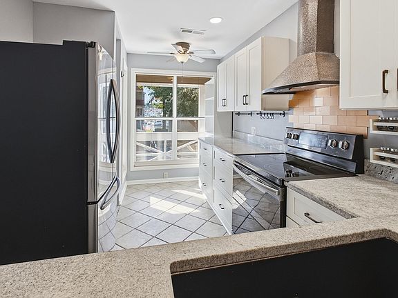 4th image of 4396 Baldwin Ave. #71