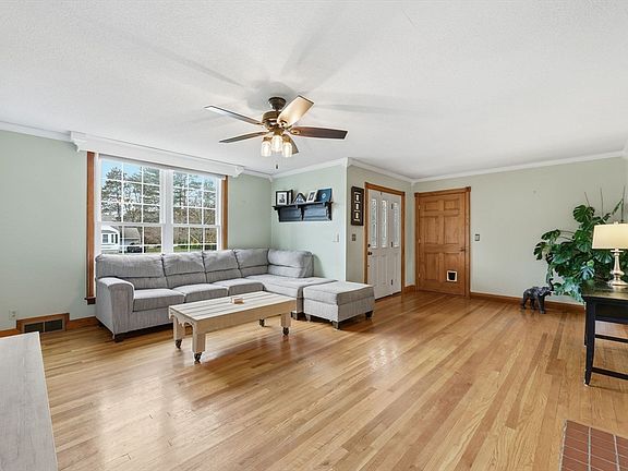 2nd image of 118 Willimansett St