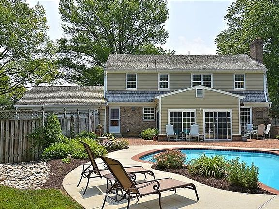 3rd image of 15428 Quail Run Dr