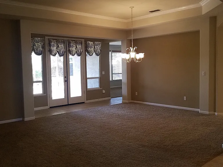 6145 Crater Lake Dr — Photo 14