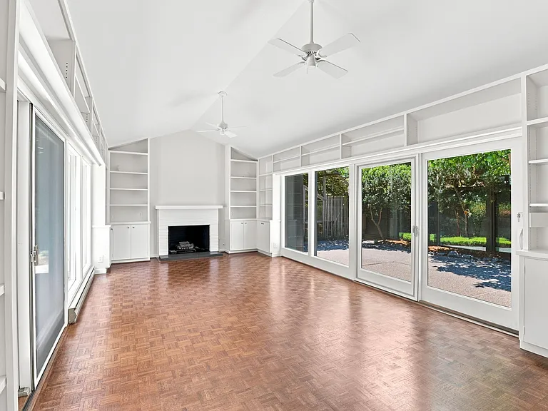 820 Eucalyptus Ave — Photo 31