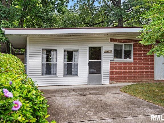 2nd image of 16106 Dogwood Ln