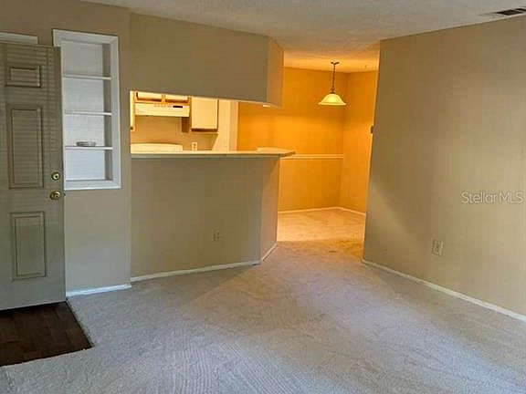 4th image of 199 Afton Sq Unit 103