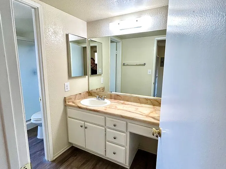 1407 Alabama St — Photo 12