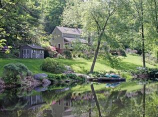 29 Parmalee Hill Rd, Newtown, CT 06470