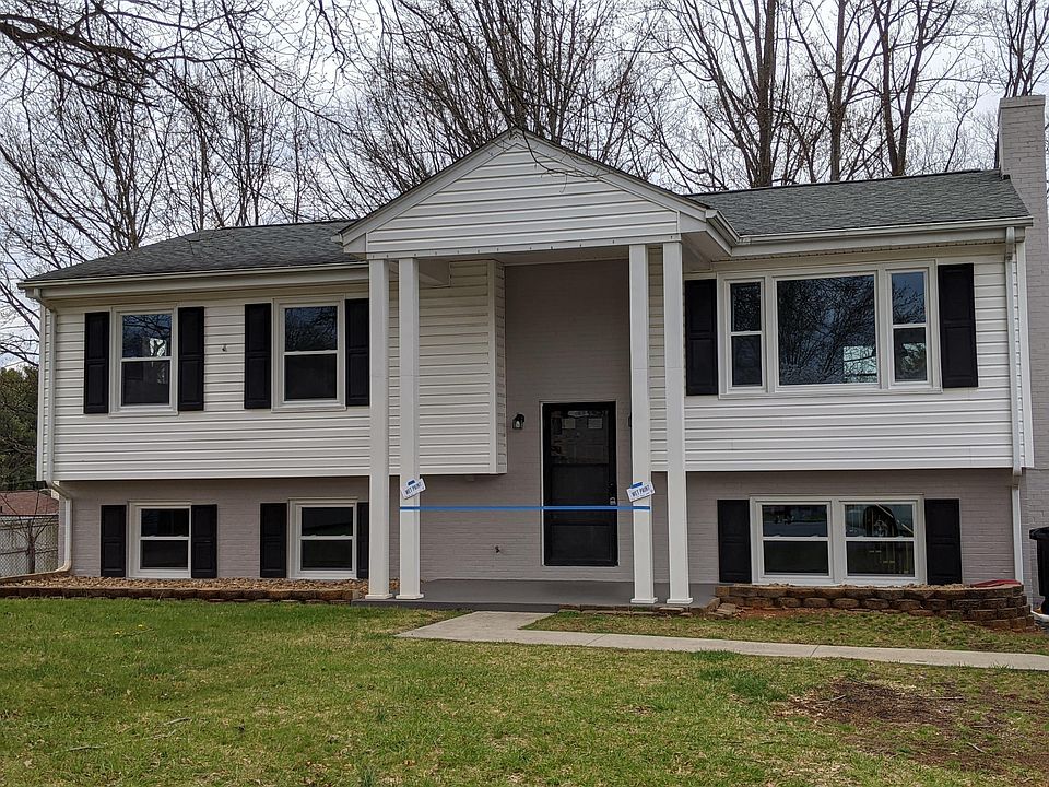 1st image of 2166 Horn Cir