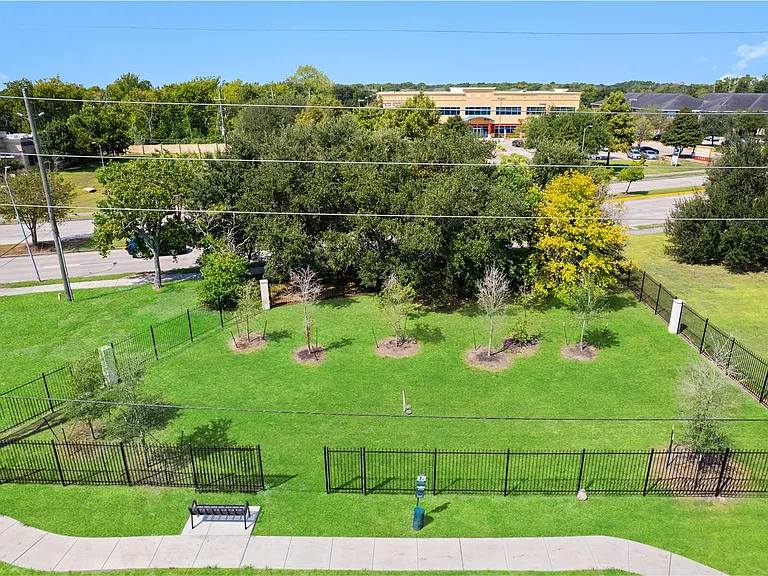 8132 Brocken St — Photo 32