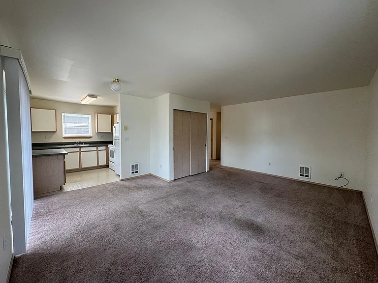 1501 H St #101 — Photo 6