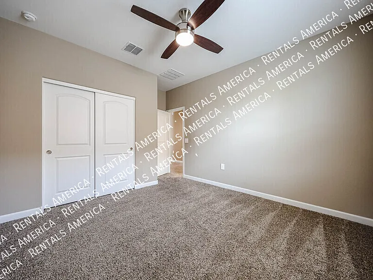 30044 W Avalon Dr — Photo 14