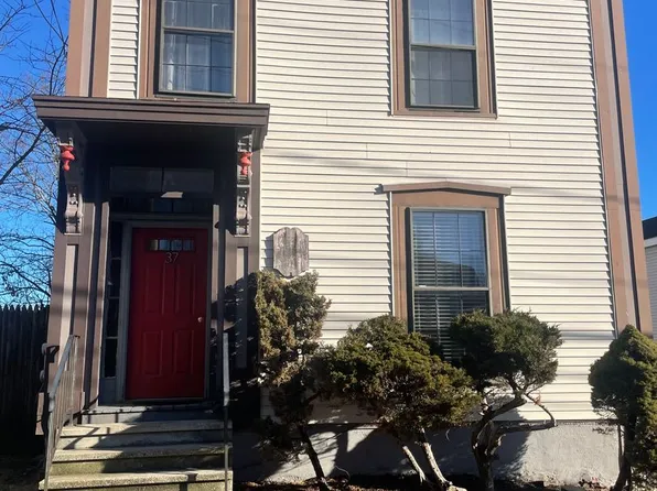 37 High St APT 1, Portland, ME 04101