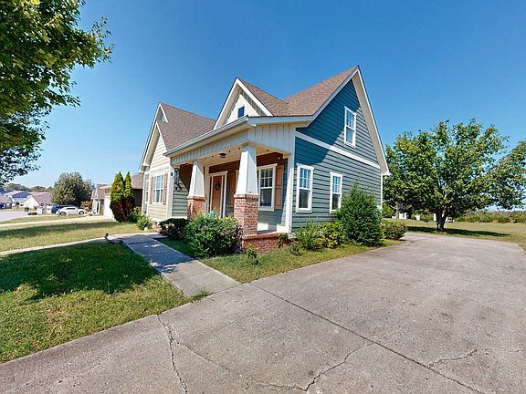 4th image of 105 Atlantic Ave