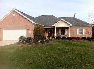 110 Lair Dr, Muncie, IN 47303