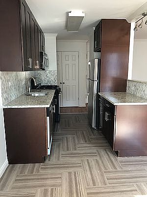 4th image of 747 10th Ave APT 22D