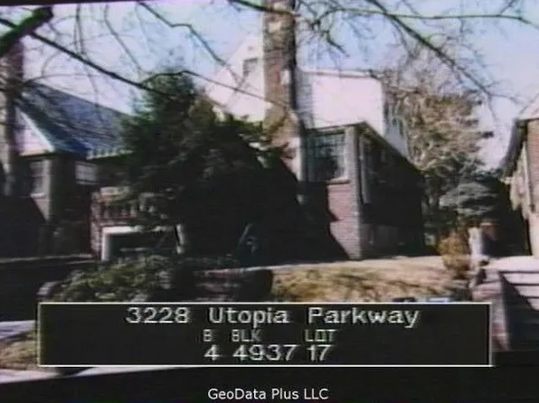 3228 Utopia Pkwy, Flushing, NY 11358