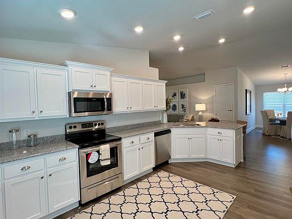 4th image of 5022 Quarter Deck St #3B