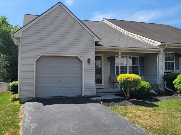 207 Elmshire Dr, Lancaster, PA 17603