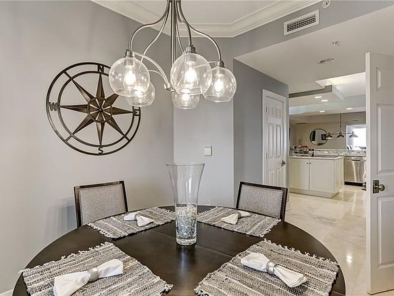 4th image of 734 Ocean Club Pl
