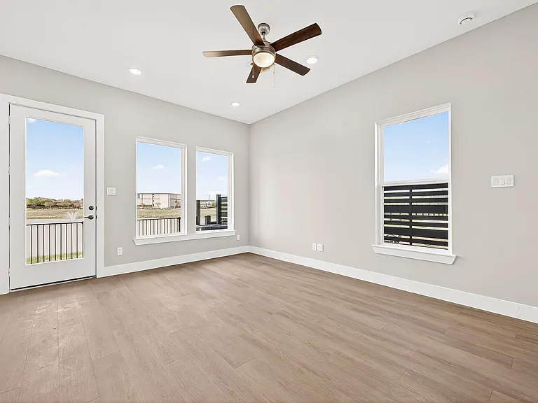 10719 Mason Rd — Photo 15