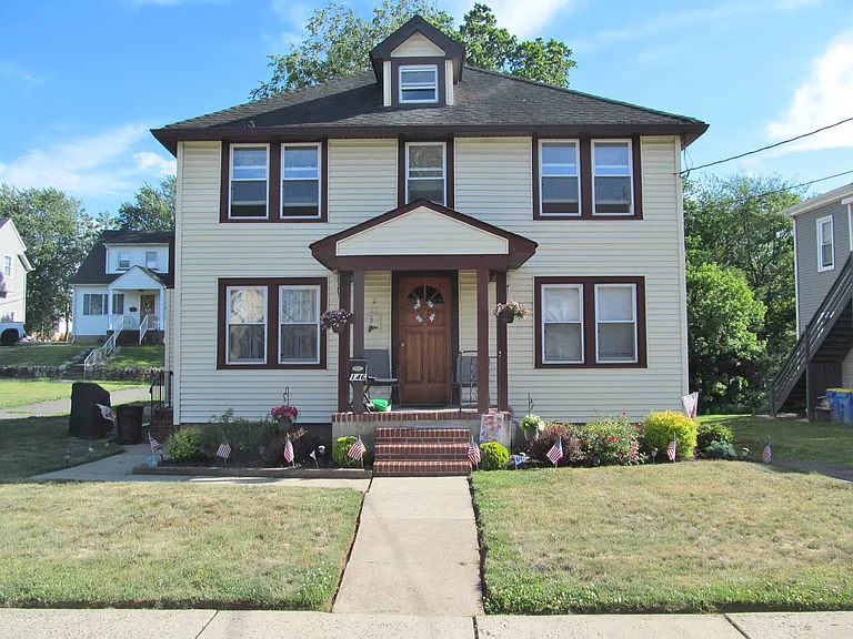 146 E Cliff St #1 — Photo 1
