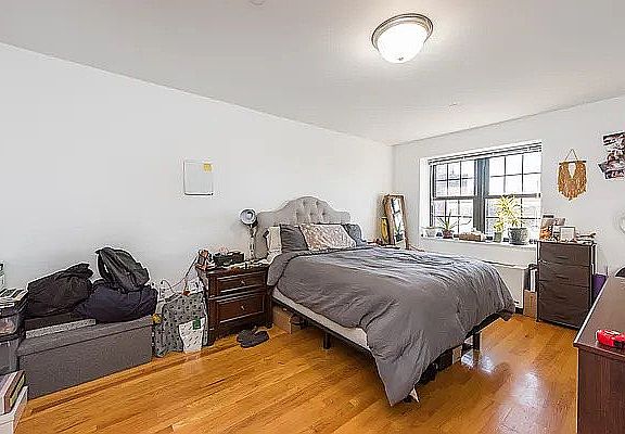 5th image of 18-10 27th Ave #4E