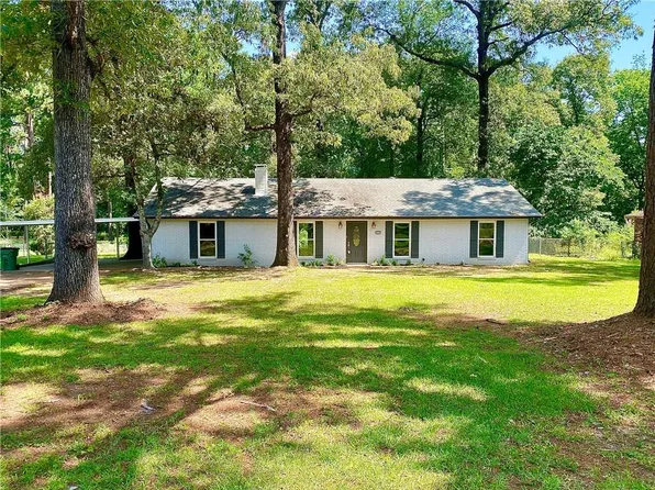 126 Moss Ridge Dr, Pineville, LA 71360