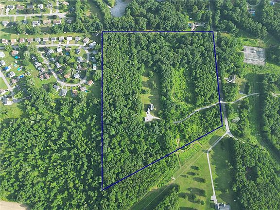 2nd image of 145 Lions Rd
