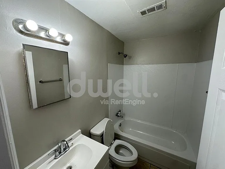 2235 Woodward Ave — Photo 4