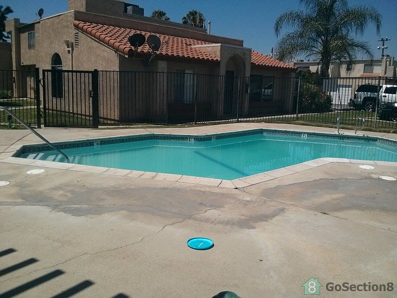 2nd image of 1480 E Marshall Blvd APT 8
