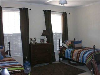 3rd image of 4350 Devereux Dr