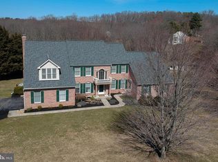 1292 Amy Ct, Eldersburg, MD 21784