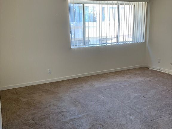 5th image of 18545 Mayall St Unit B