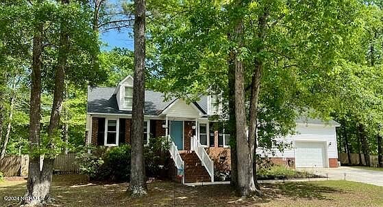 3rd image of 1001 River Hill Drive