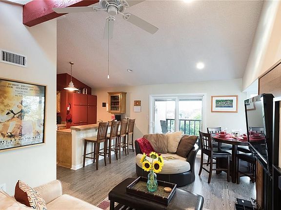3rd image of 2204 Trailside Dr APT 302