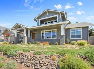 521 Waterstone Dr, Medford, OR