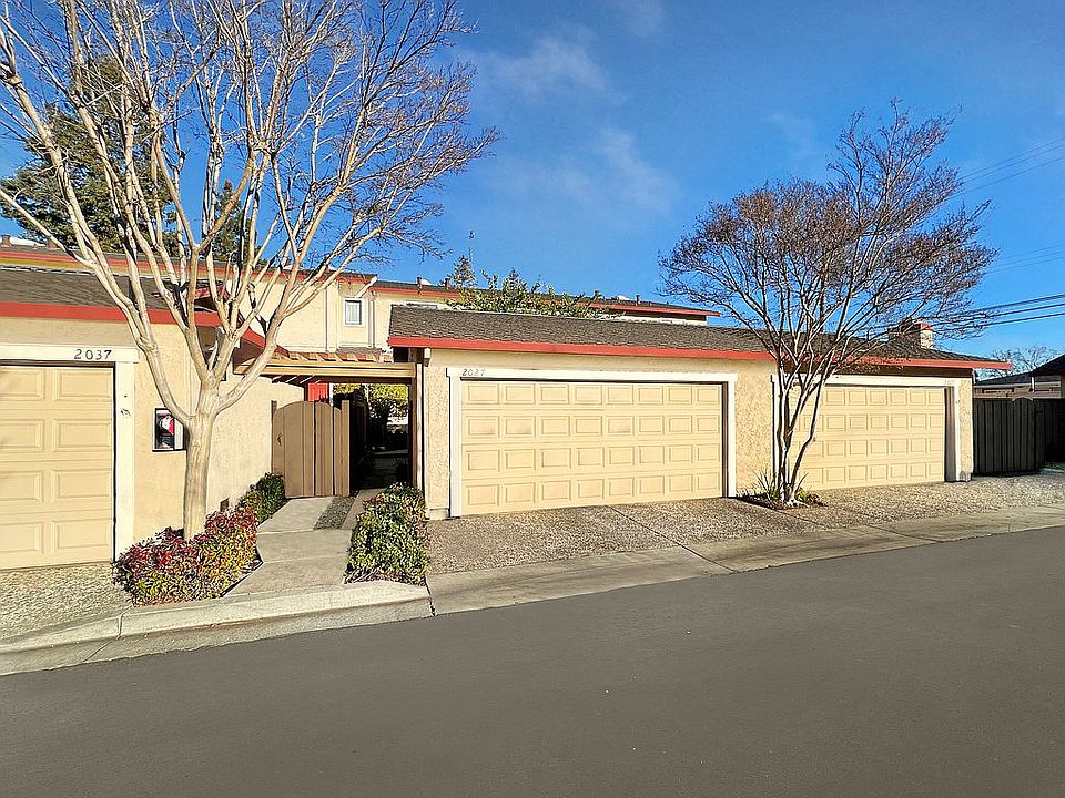 2nd image of 2027 Eucalyptus Ct