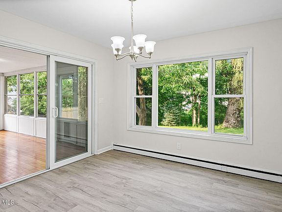 5th image of 2 Maple Terrace