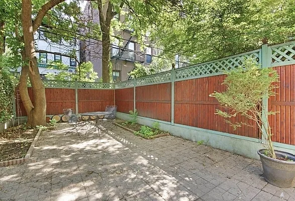 Rented by Limestone Realty Bklyn, LLC | media 8