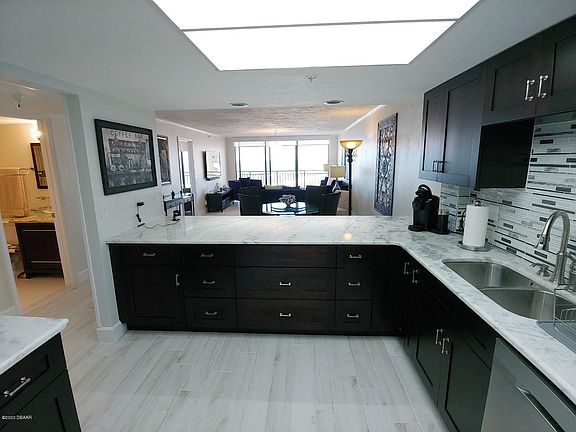 5th image of 2555 S Atlantic Ave APT 1006