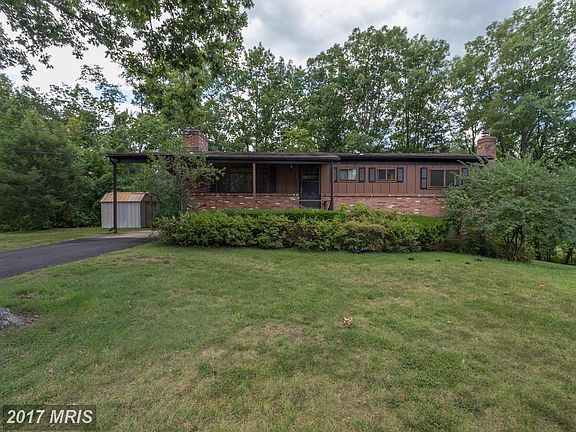 4th image of 10813 Carol St