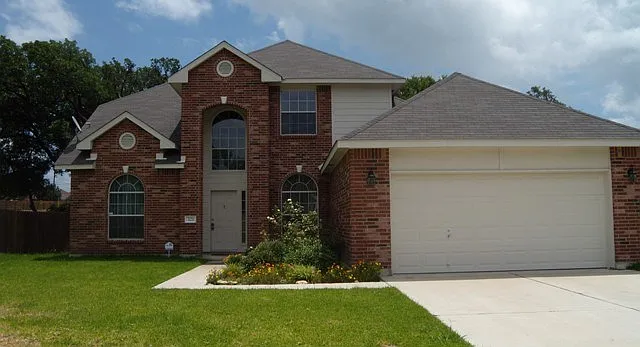321 Canoe Dr